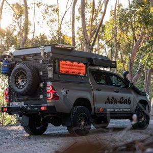 Canopy Camper Deluxe Alu-Cab Toyota Hilux Double Cab
